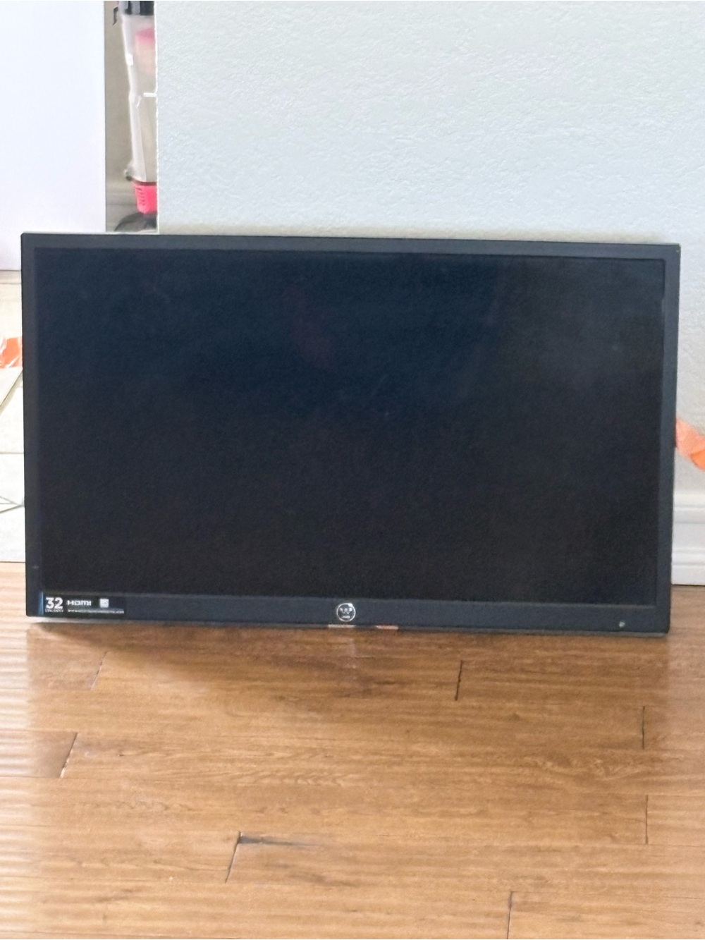 HP 32-inch Black LED Monitor